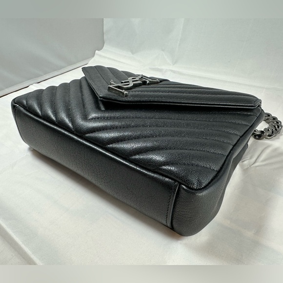 YSL College Medium Black in Quilted Leather Silver Hardware Used - Picture 4 of 16
